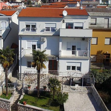 Apartman Lara Crikvenica Exterior foto